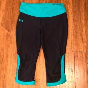 Under Armour Black & Teal Athletic Capri Leggings